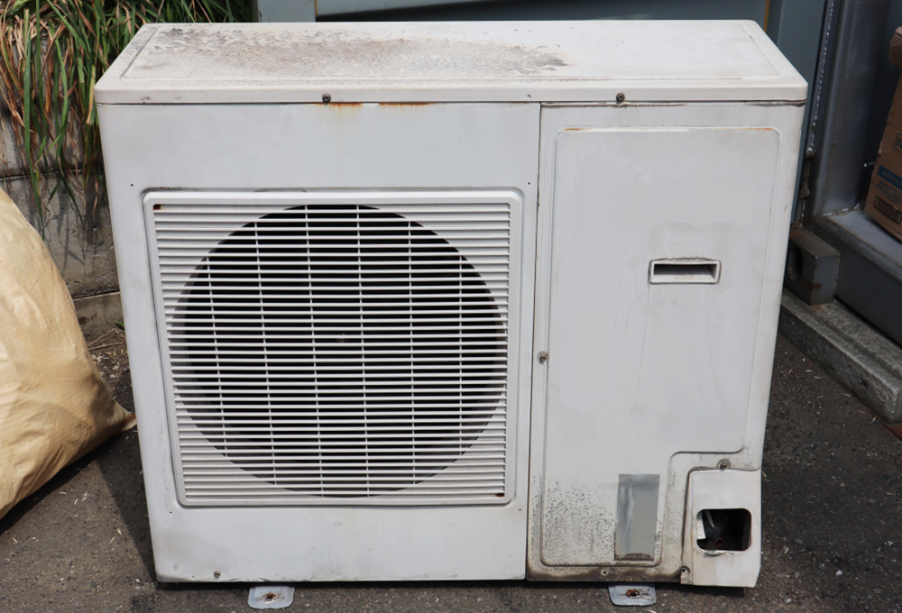 冷暖房/空調 エアコン エアコンの室外機を開けてみた！（その１） | 川崎 空調会社 業務 