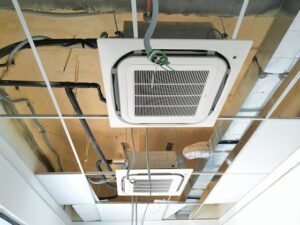 高効率空調設備とは？省エネ効果や利用できる補助金について解説