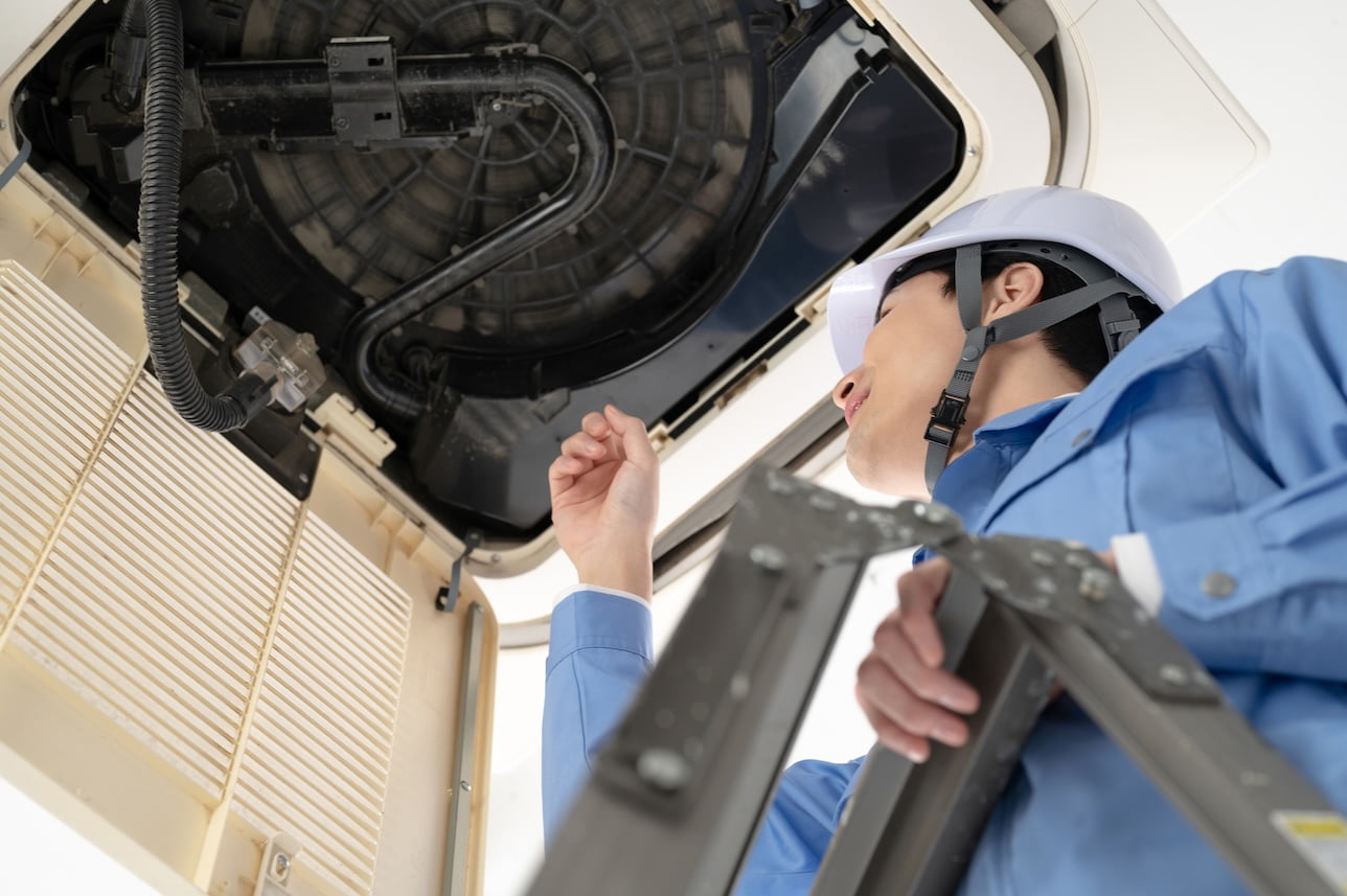 アレルギー発症を防ぐハウスダスト除去と空調フィルターの清掃