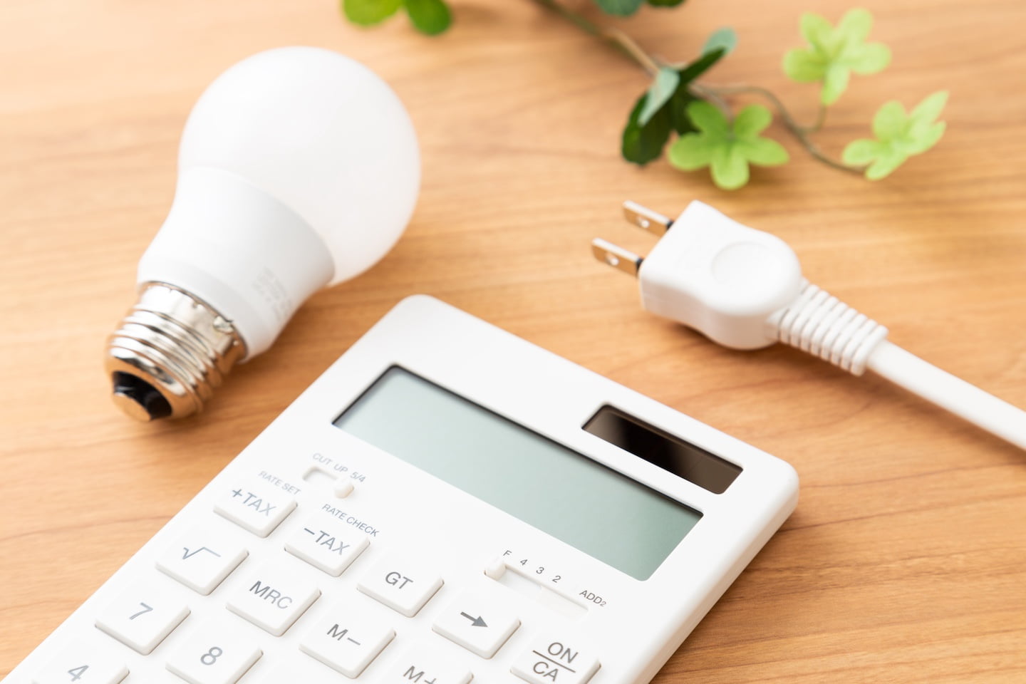シーリングファンの電気代とエアコン負荷の考え方