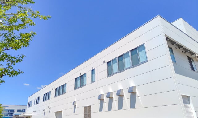産業用換気装置とは？工場の全体換気設備についても解説