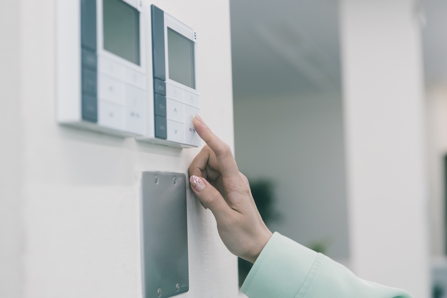 冬の電気代対策は空調のデマンド管理から！基本料金を左右するピーク電力の抑え方と暖房前の見直しポイント